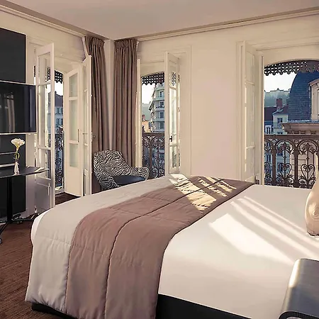 Hotel Mercure Centre Beaux-arts 4*
