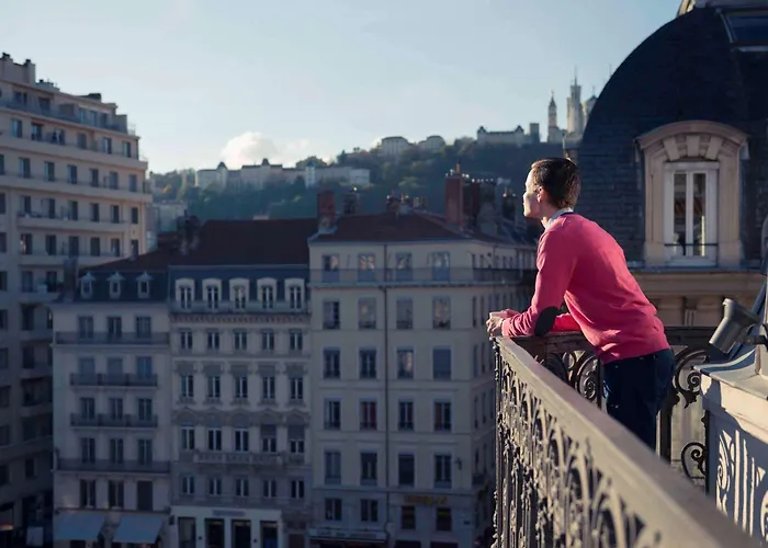 Hotel Mercure Centre Beaux-arts 4*