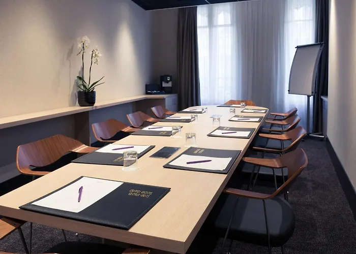Hotel Mercure Centre Beaux-arts 4*