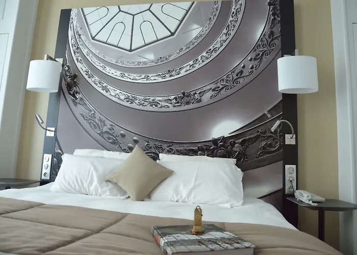 מלון Mercure Centre Beaux-arts 4*