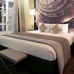 Hotel Mercure Centre Beaux-arts 4*