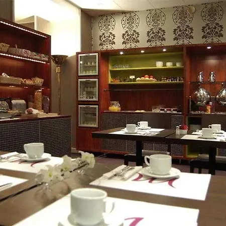 Mercure Centre Beaux-arts 4*