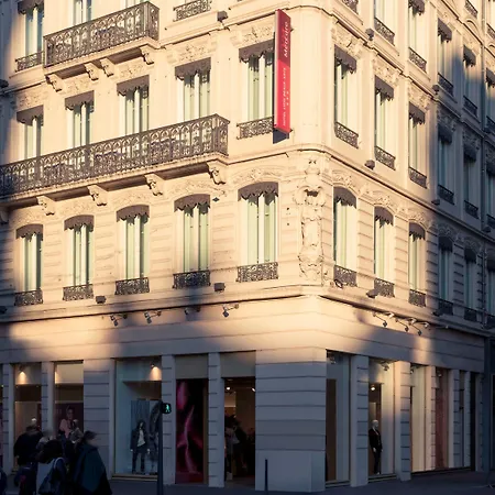 里昂中心美术学院美居酒店 里昂