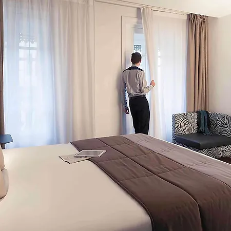 Hotel Mercure Centre Beaux-arts 4*