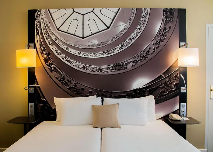 Mercure Centre Beaux-arts 4*