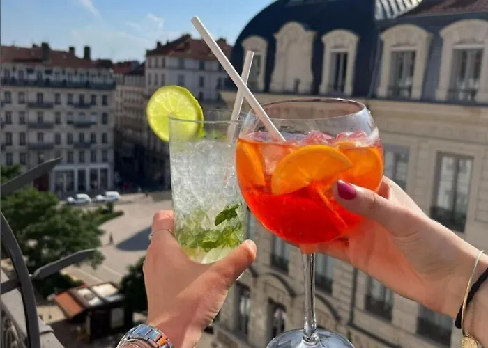 Hotel Mercure Centre Beaux-arts 4*